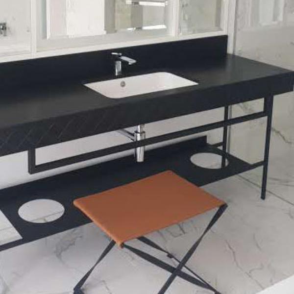 JUNO stool